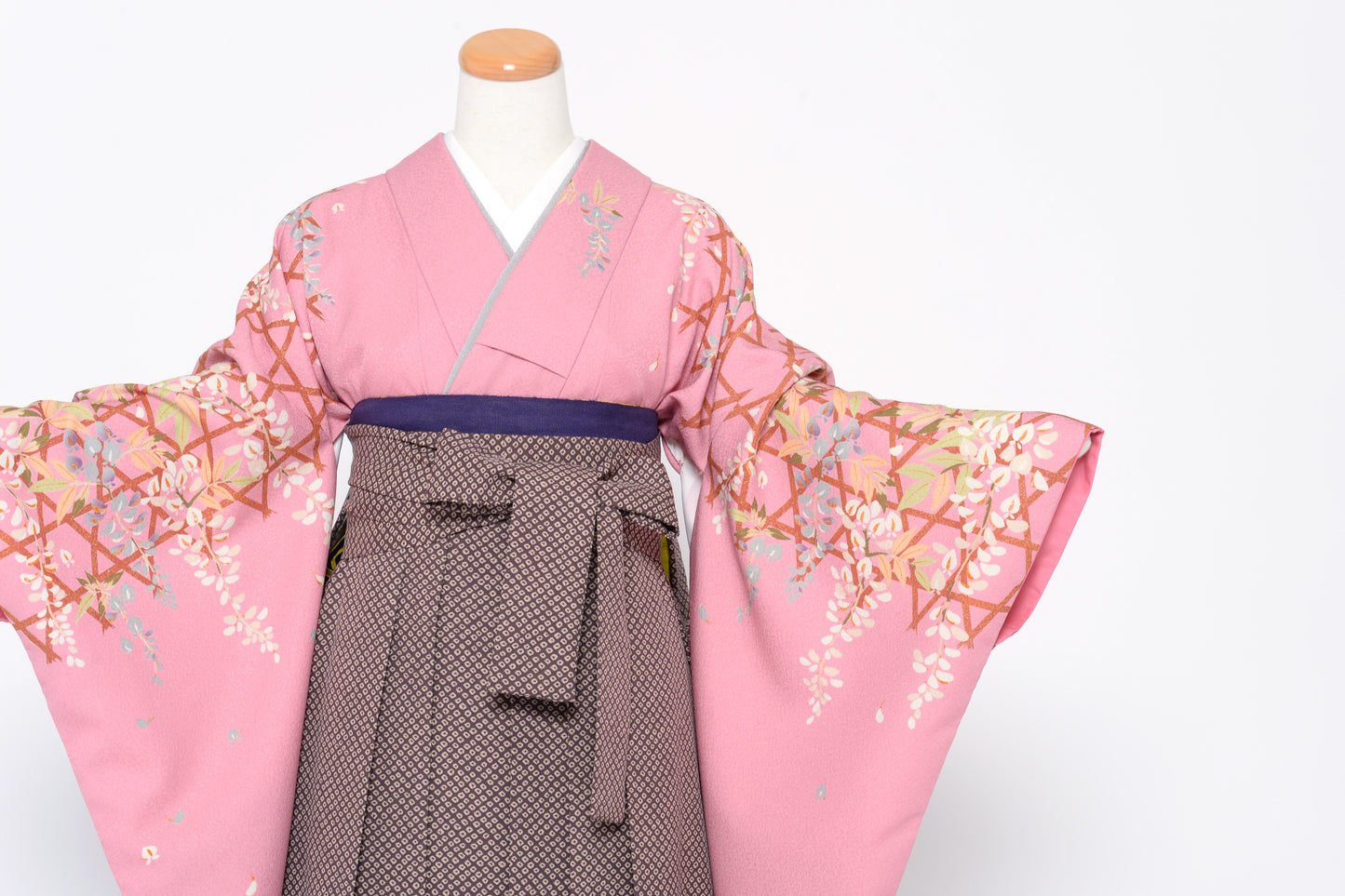 卒業袴のレンタル衣装 商品詳細ページ【古典、かわいい】【卒業袴125-h075】